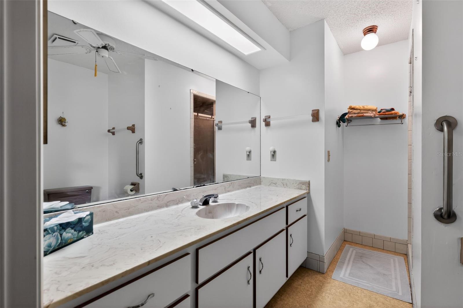 Image 29 of 35 For 2011 10th Street