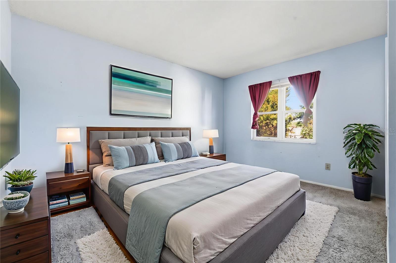 Image 22 of 49 For 520 Jupiter Way