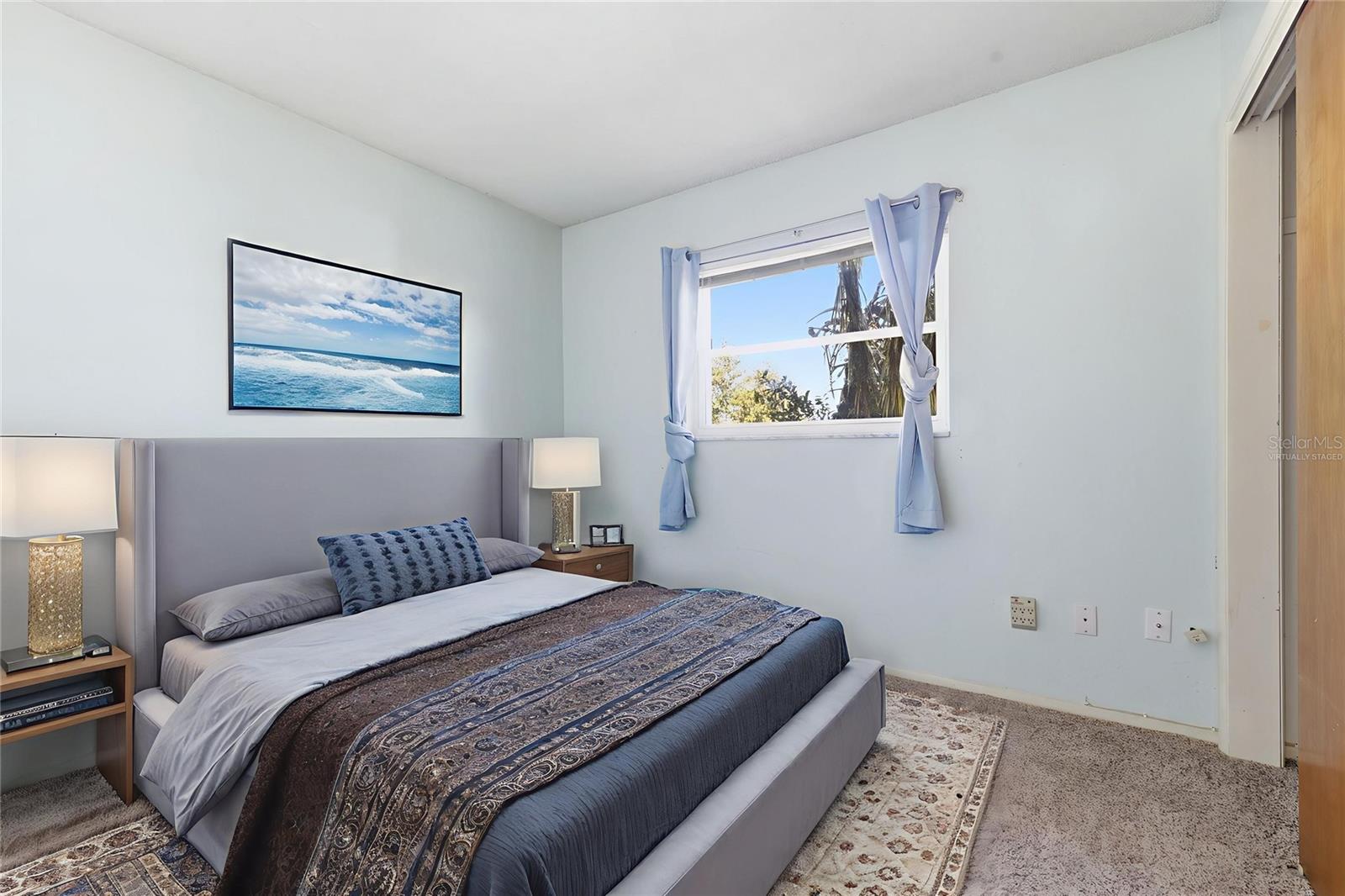 Image 28 of 49 For 520 Jupiter Way