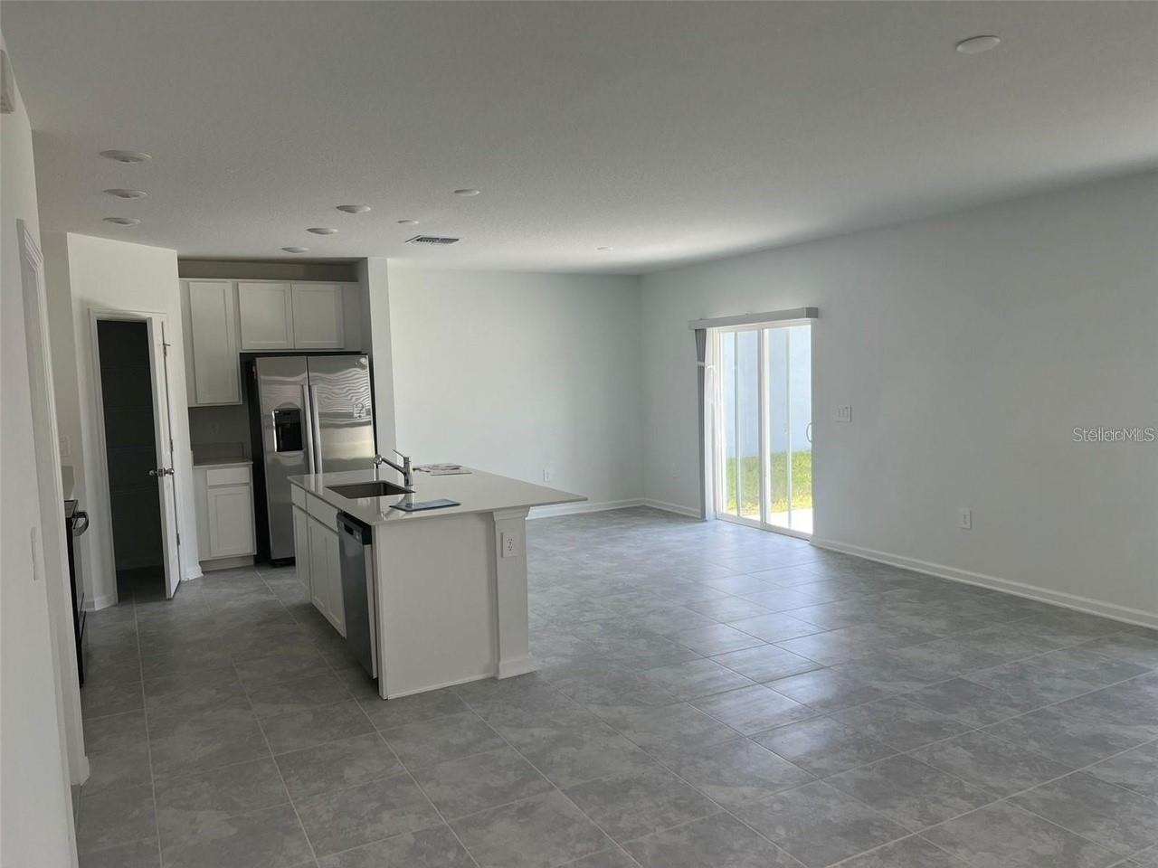 Image 2 of 15 For 1756 White Water Court