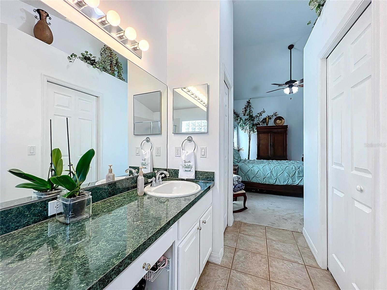 Image 47 of 69 For 1918 Smoketree Circle