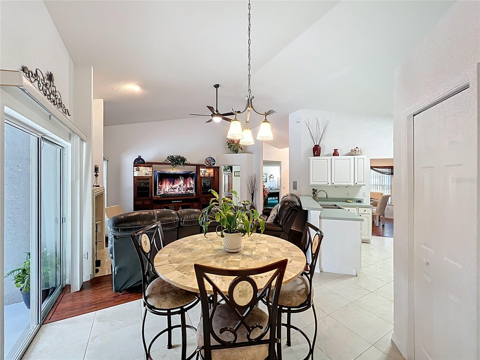 Image 68 of 69 For 1918 Smoketree Circle