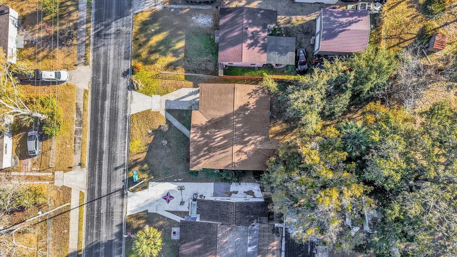 Image 20 of 23 For 1804 Riley Avenue