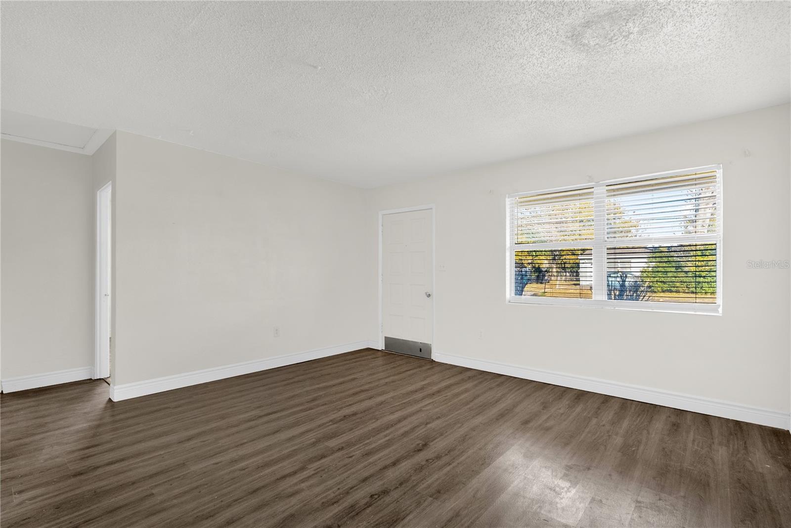 Image 3 of 23 For 1804 Riley Avenue