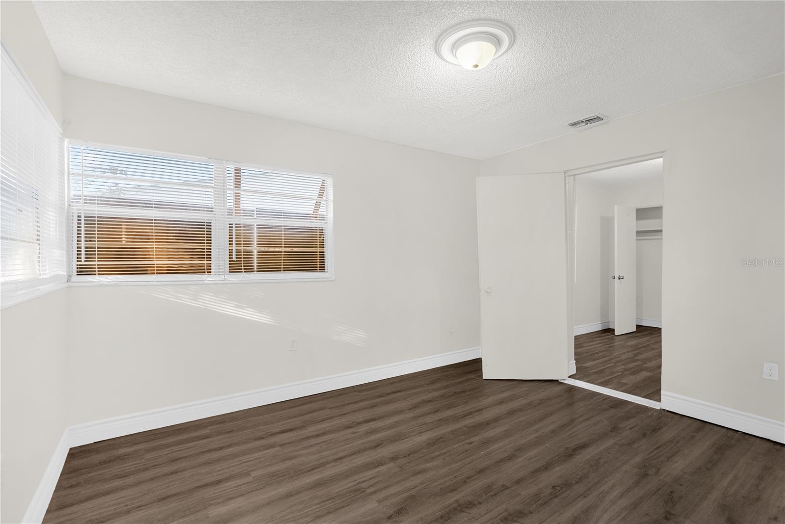 Image 9 of 23 For 1804 Riley Avenue