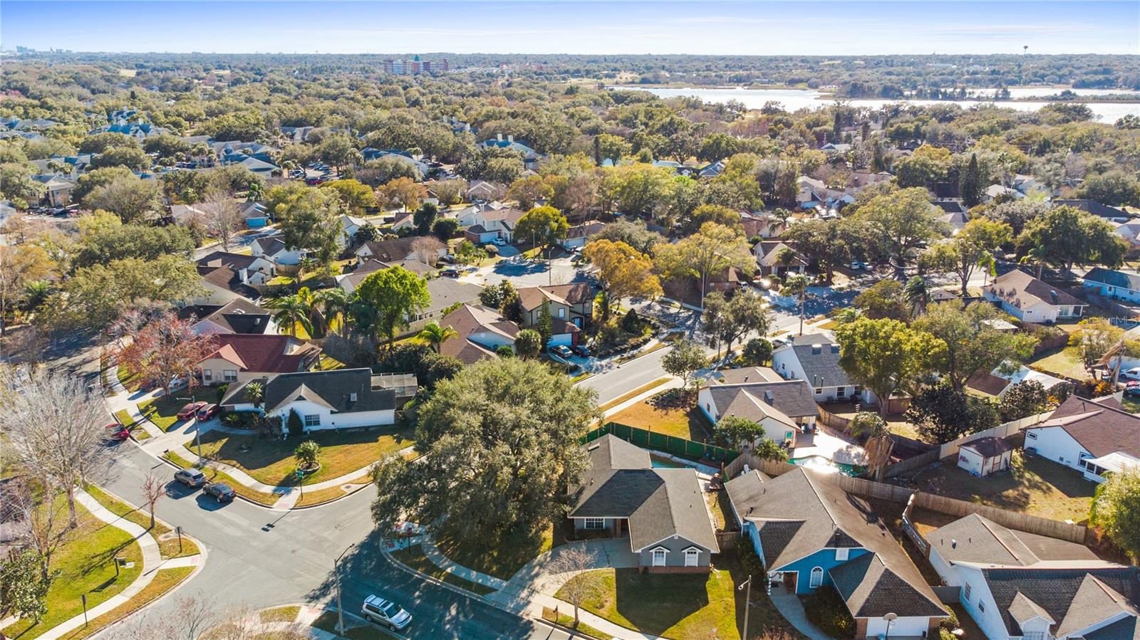 Image 13 of 30 For 6500 Grosvenor Lane