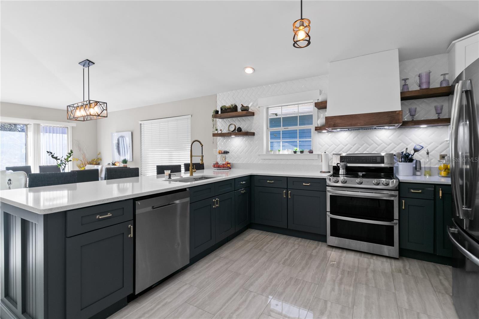 Image 26 of 30 For 6500 Grosvenor Lane