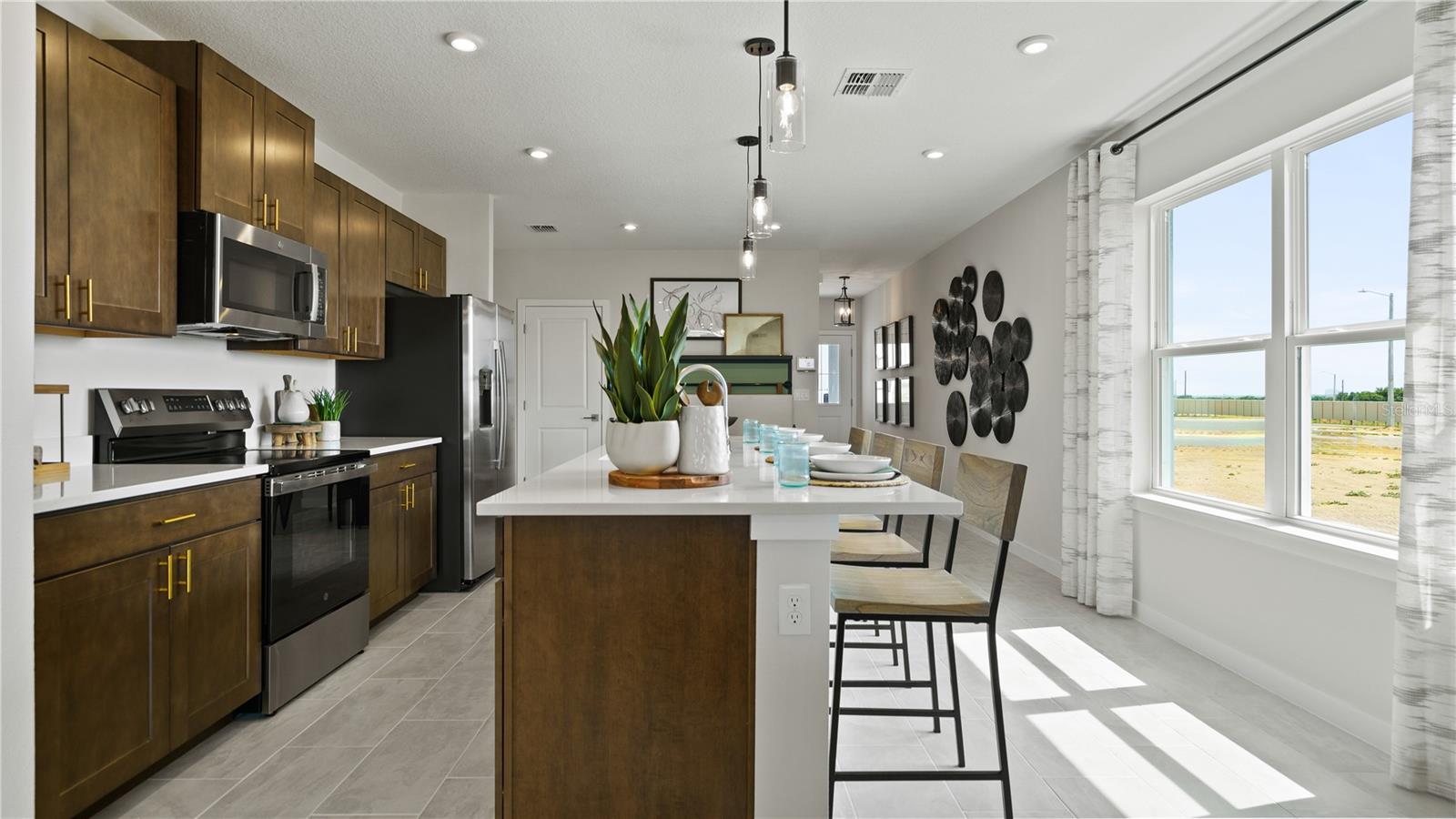 Image 14 of 40 For 337 Meredith Boulevard