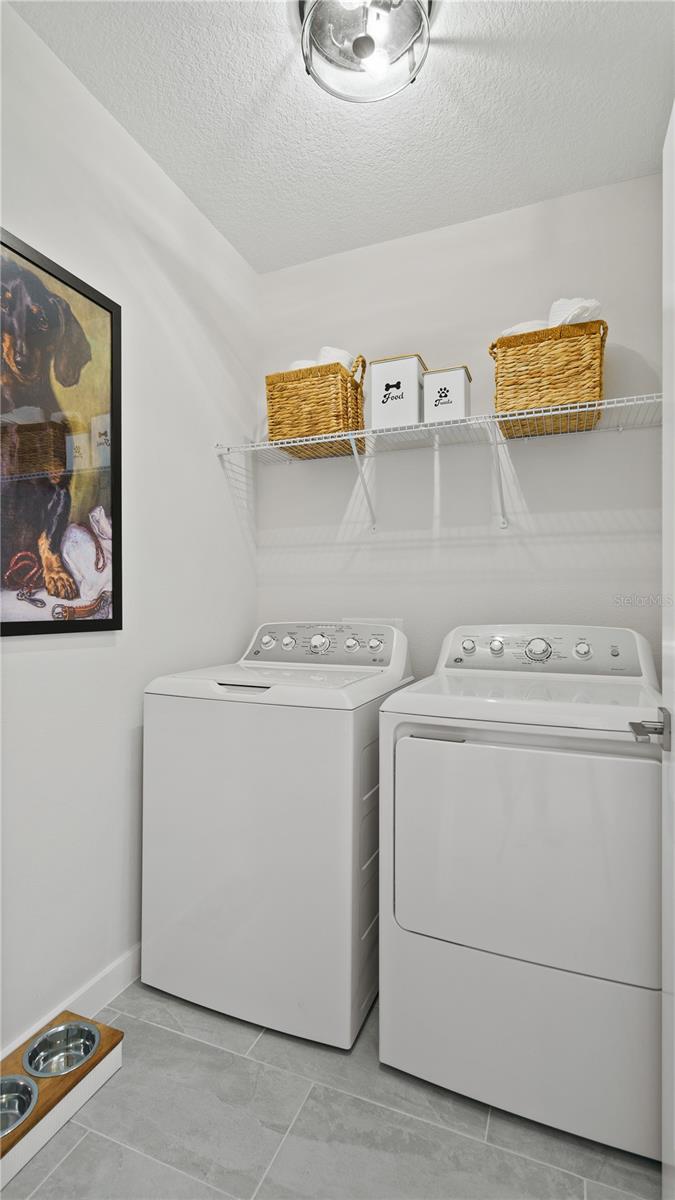 Image 6 of 40 For 337 Meredith Boulevard