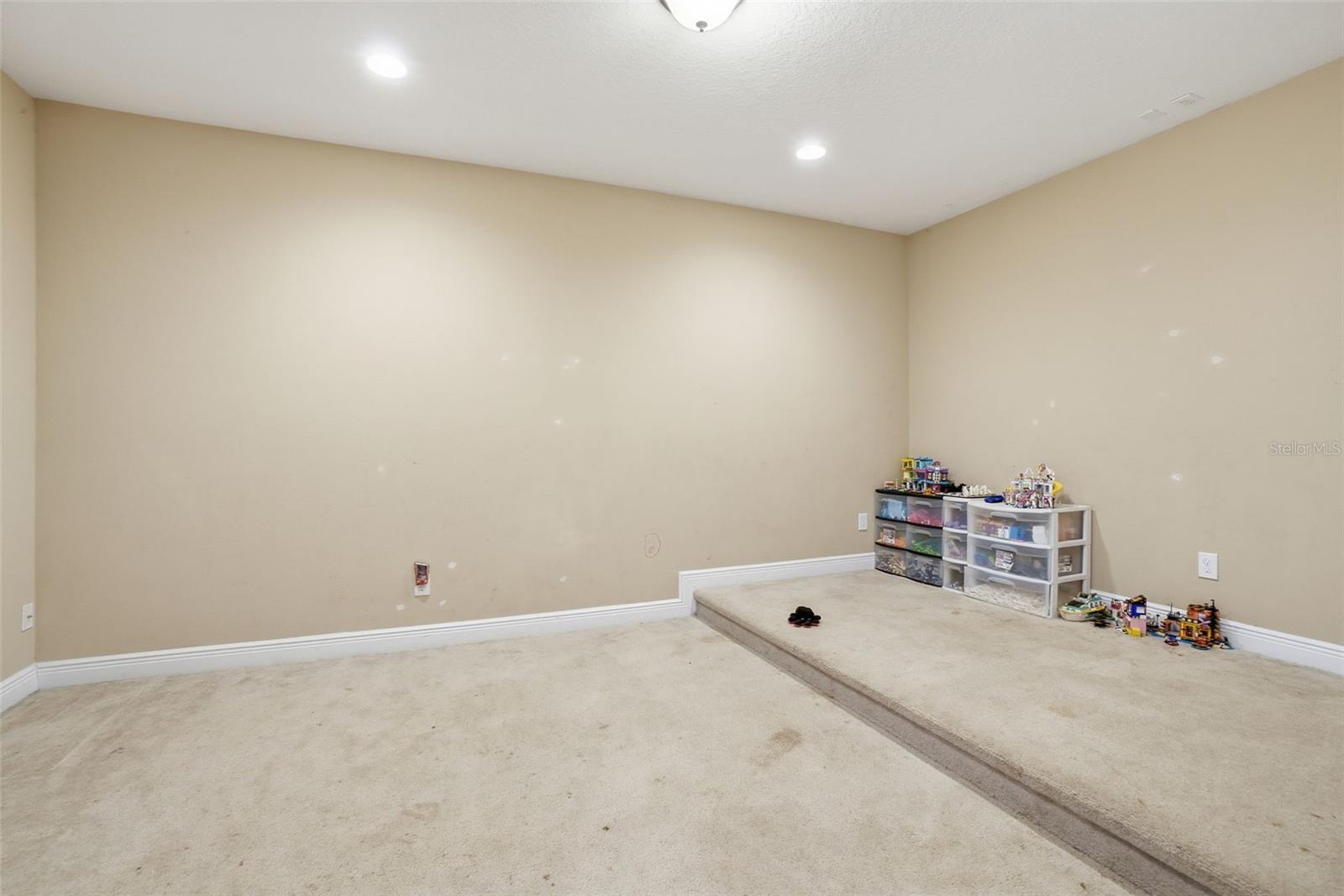 Image 10 of 60 For 1812 Lake Roberts Landing Drive