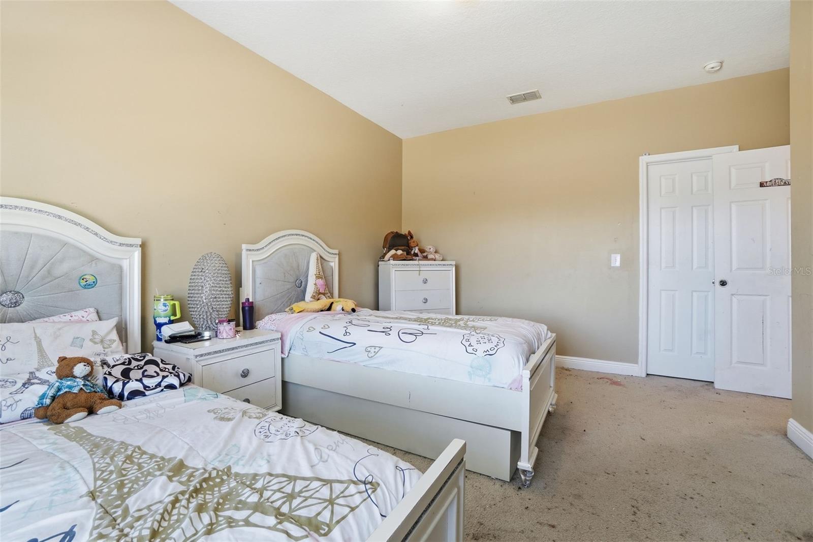 Image 19 of 60 For 1812 Lake Roberts Landing Drive