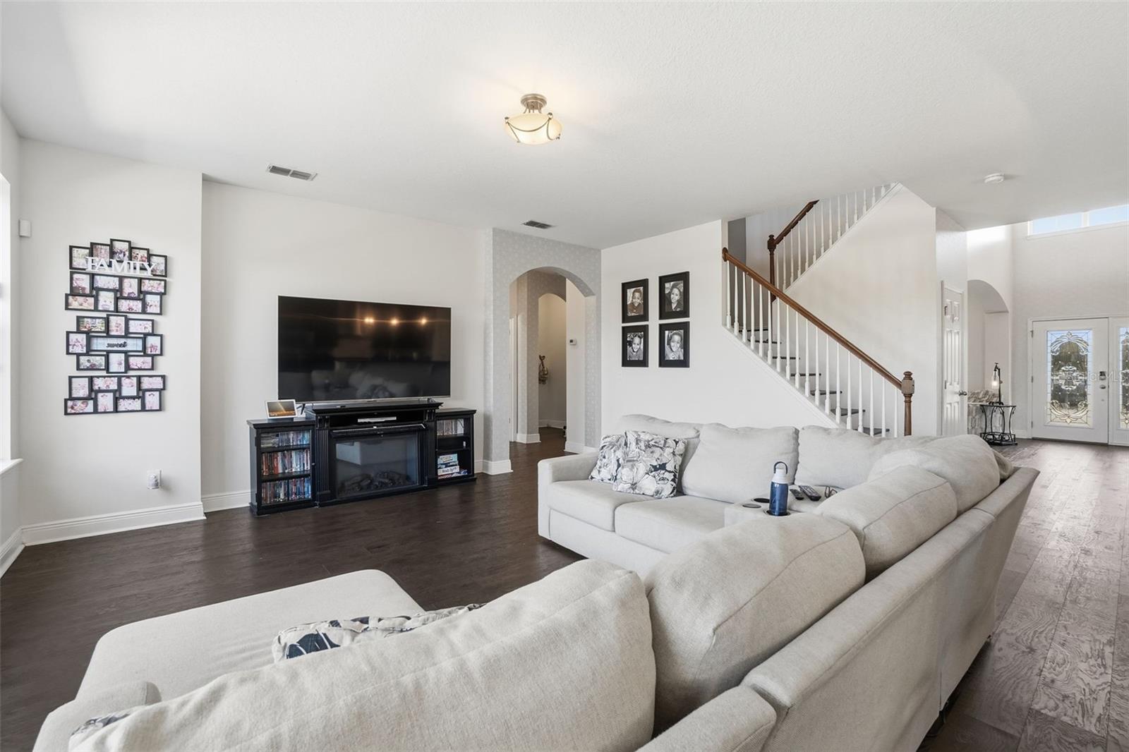 Image 34 of 60 For 1812 Lake Roberts Landing Drive