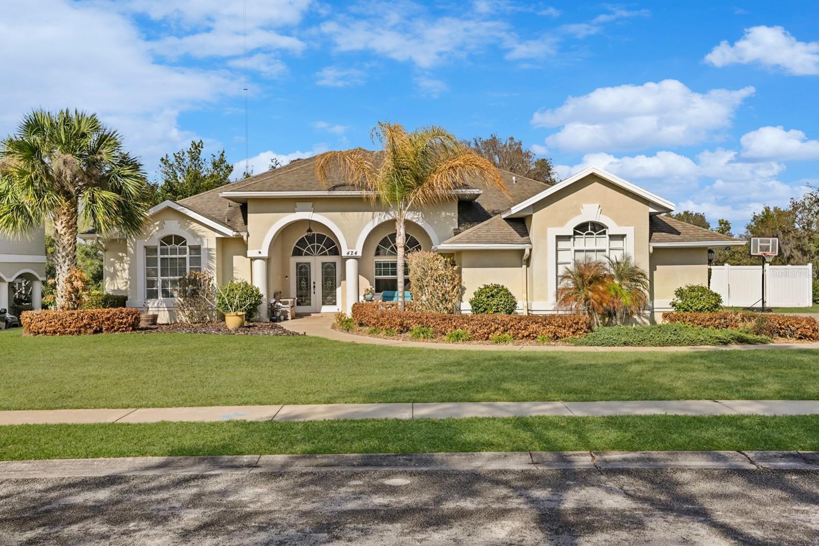 Image 2 of 40 For 424 Caddie Drive