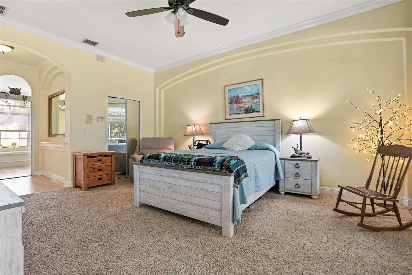 Image 7 of 40 For 424 Caddie Drive