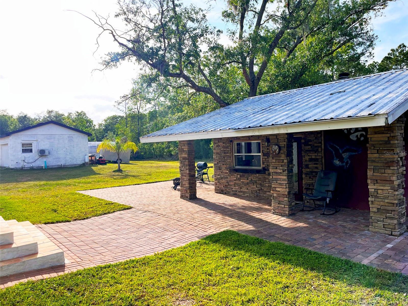 Image 22 of 29 For 456 Baron Road