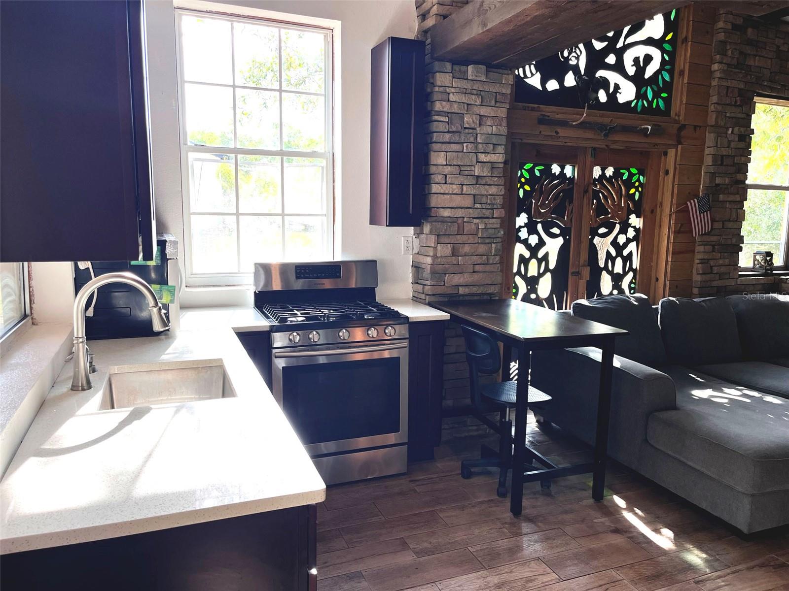 Image 24 of 29 For 456 Baron Road