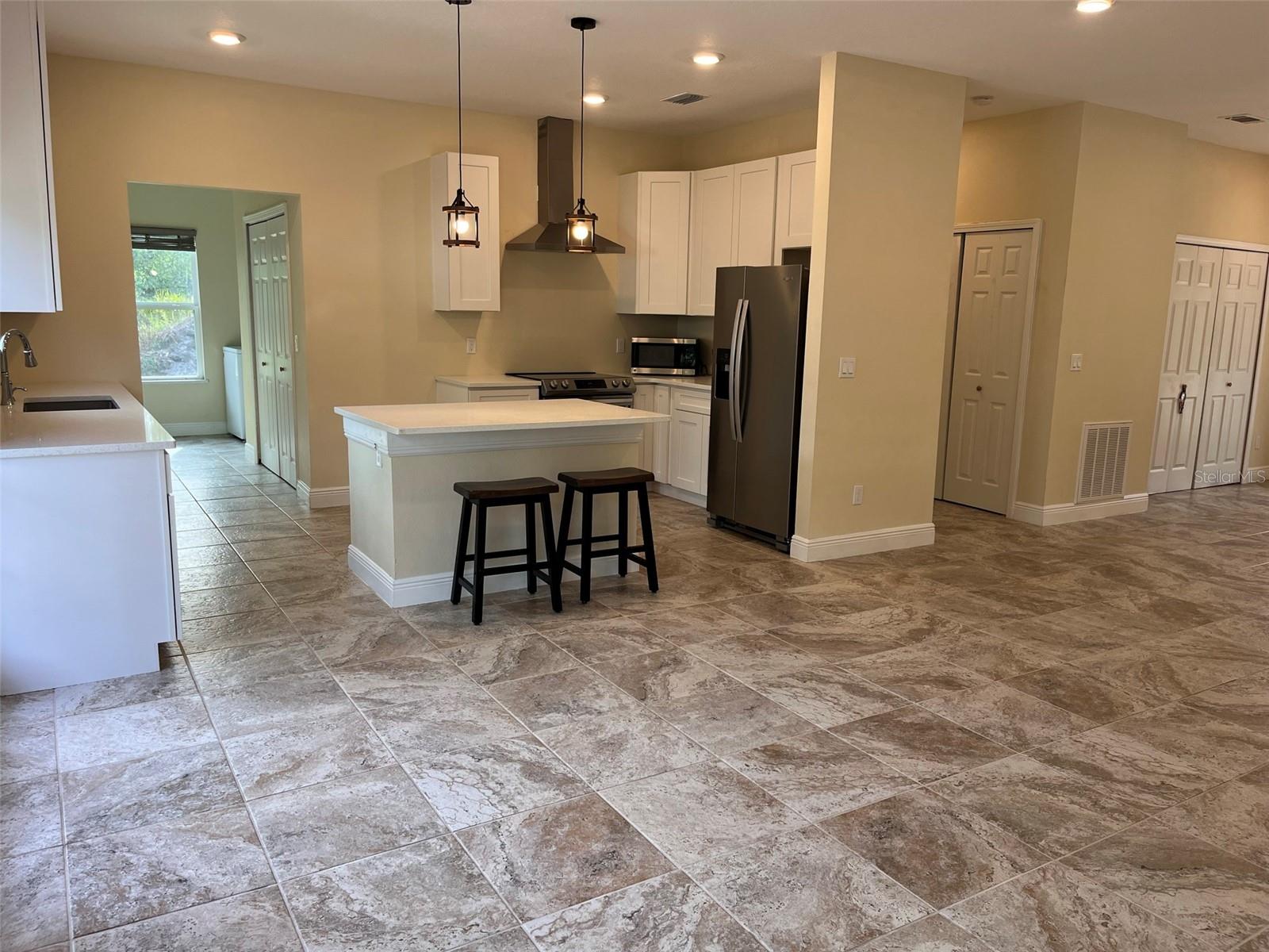 Image 5 of 29 For 456 Baron Road