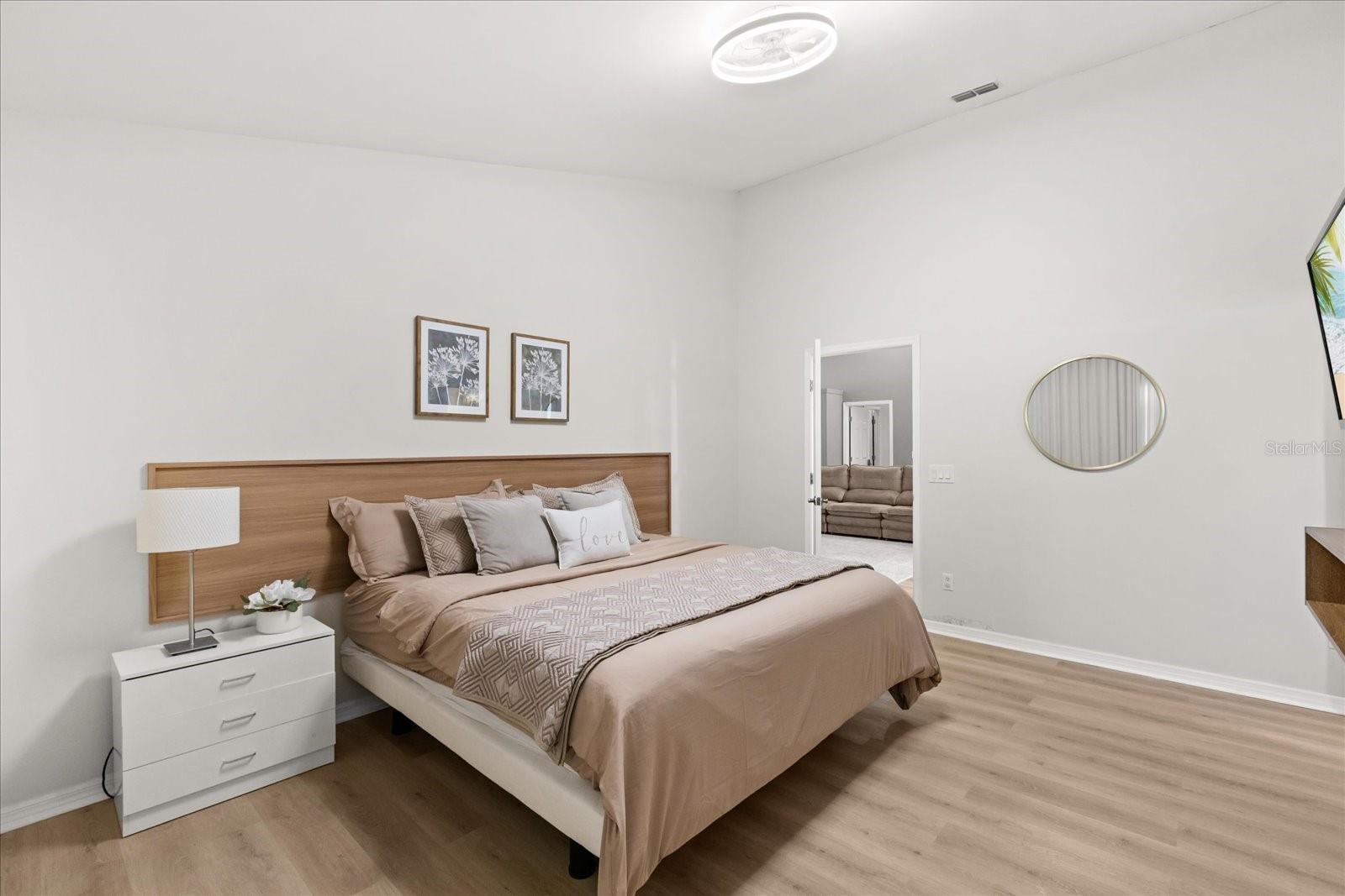 Image 25 of 53 For 627 Seascape Avenue