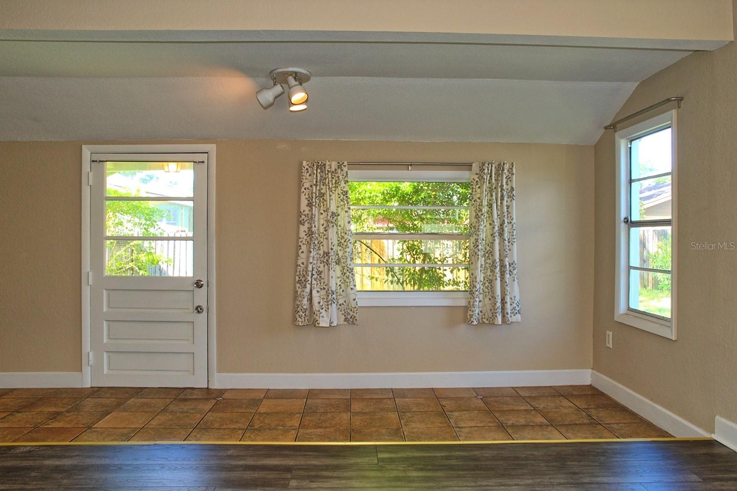 Image 12 of 24 For 1315 Marks Street