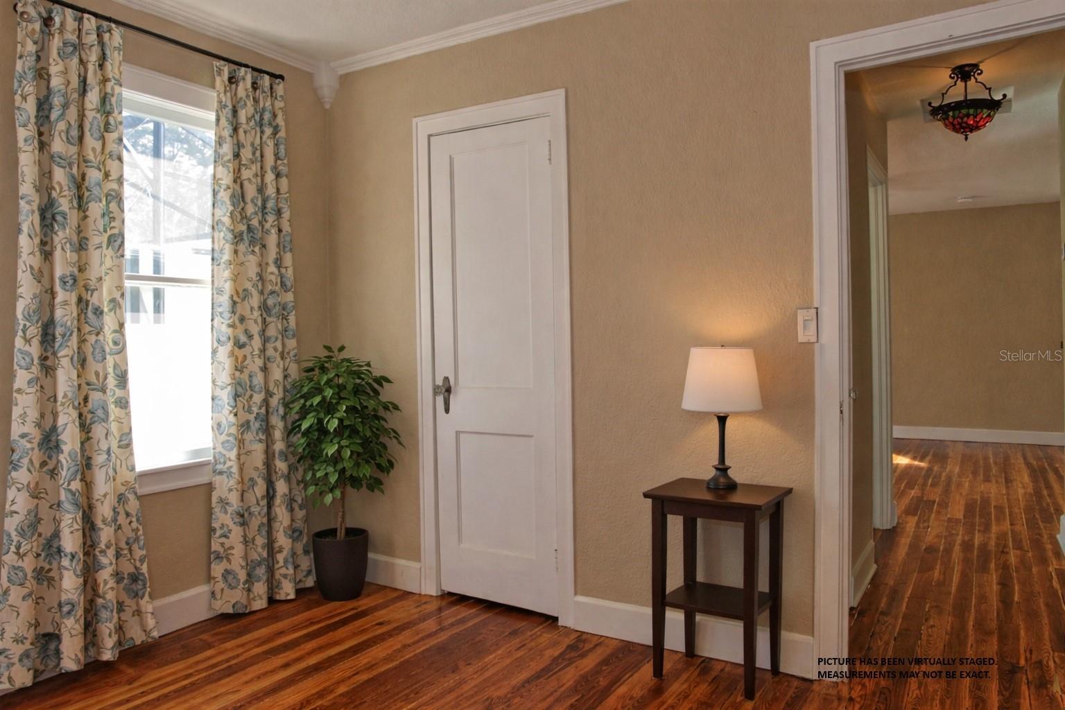 Image 22 of 24 For 1315 Marks Street