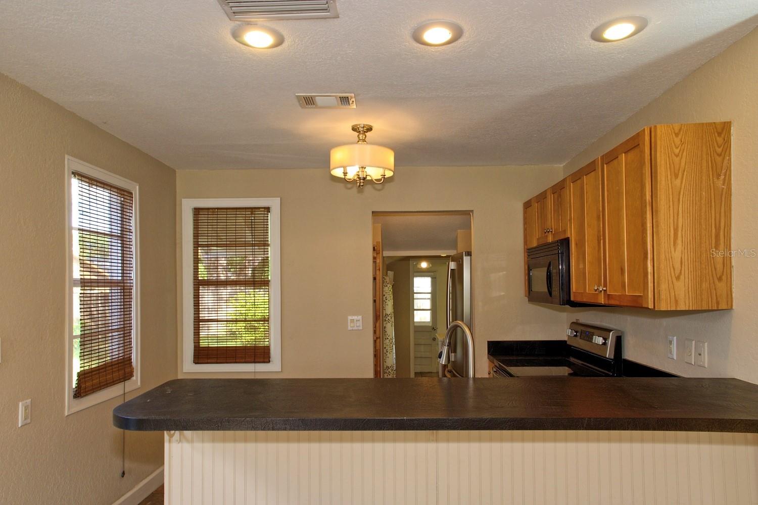 Image 5 of 24 For 1315 Marks Street