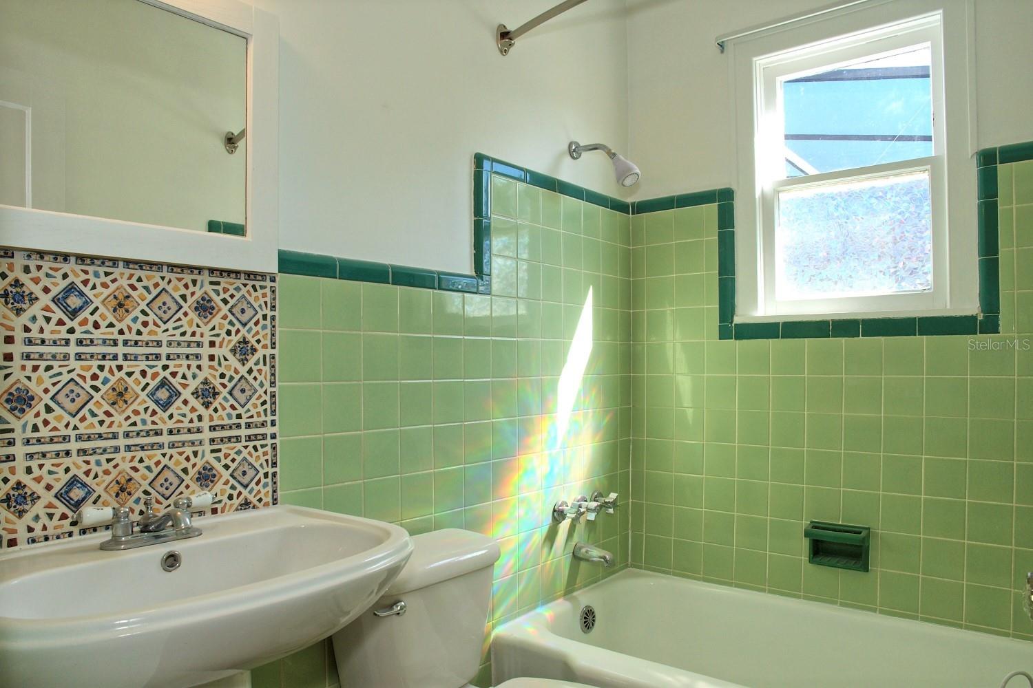 Image 9 of 24 For 1315 Marks Street