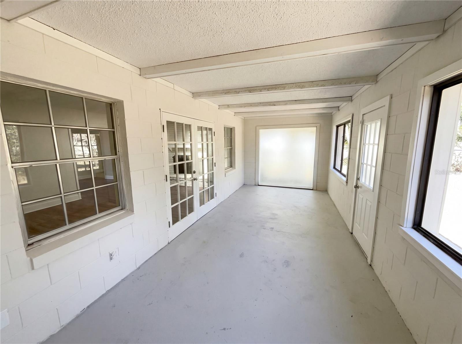 Image 19 of 30 For 2052 Leanne Court