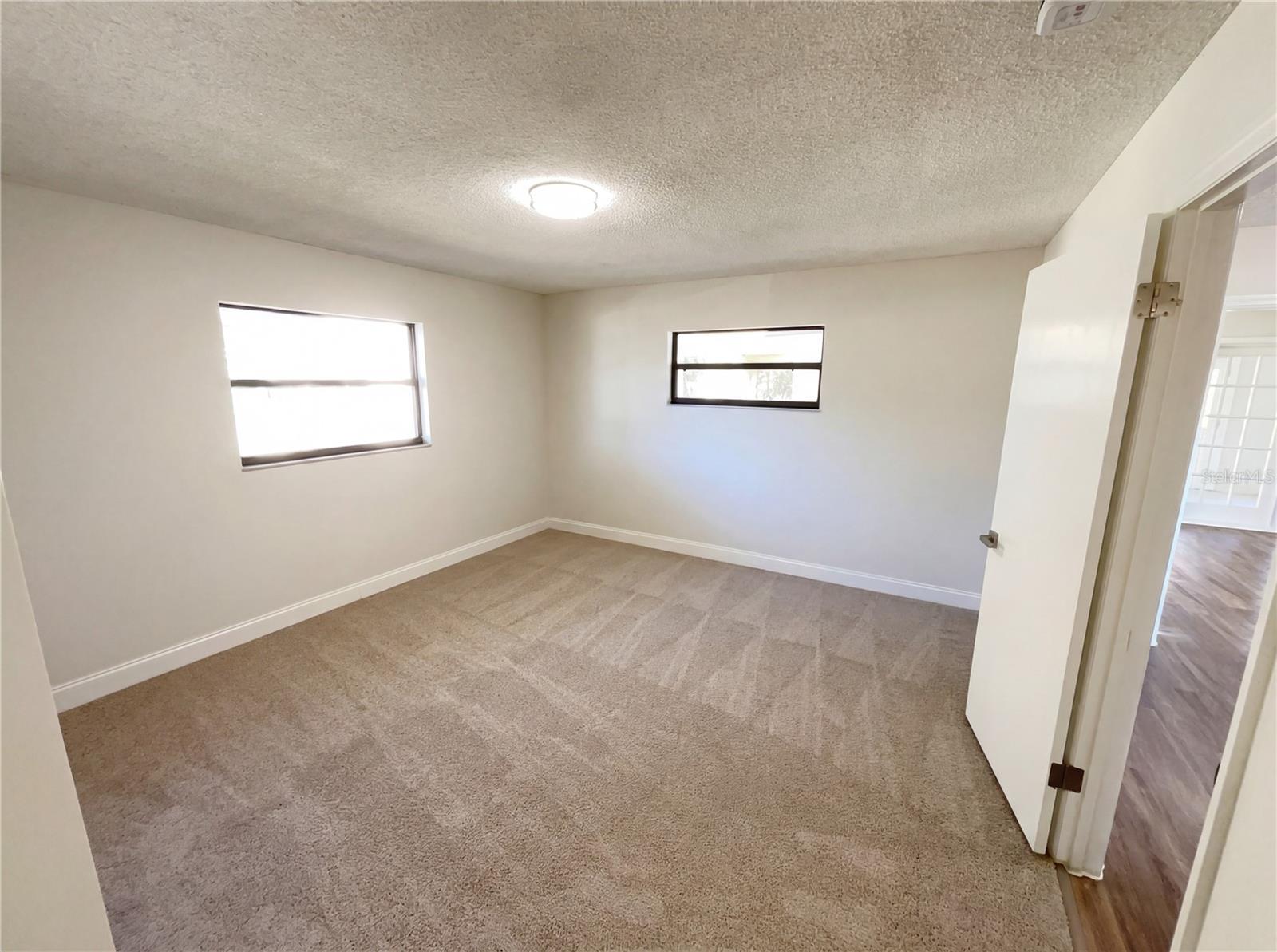 Image 21 of 30 For 2052 Leanne Court