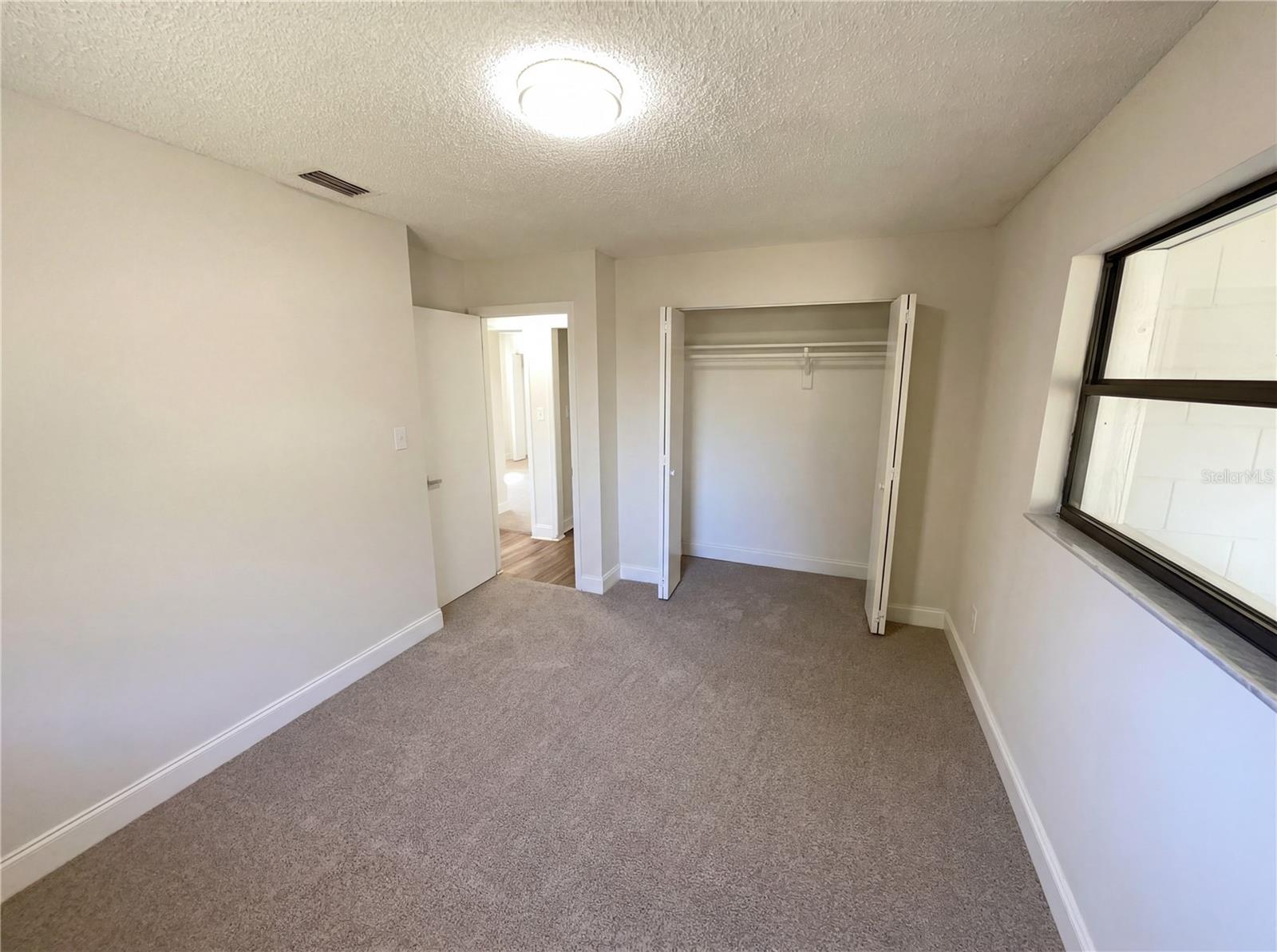 Image 26 of 30 For 2052 Leanne Court