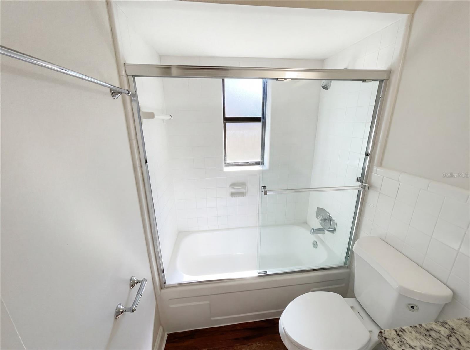 Image 28 of 30 For 2052 Leanne Court