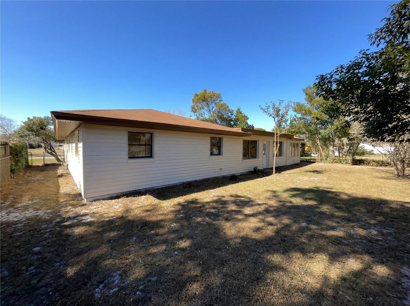 Image 8 of 30 For 2052 Leanne Court