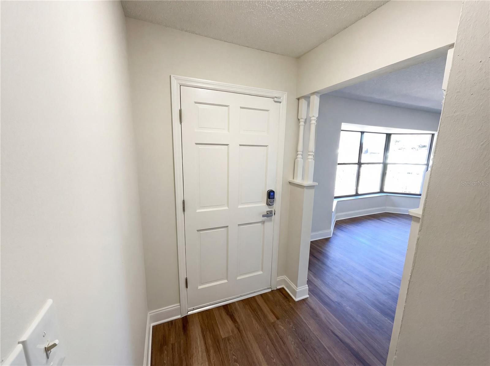 Image 9 of 30 For 2052 Leanne Court