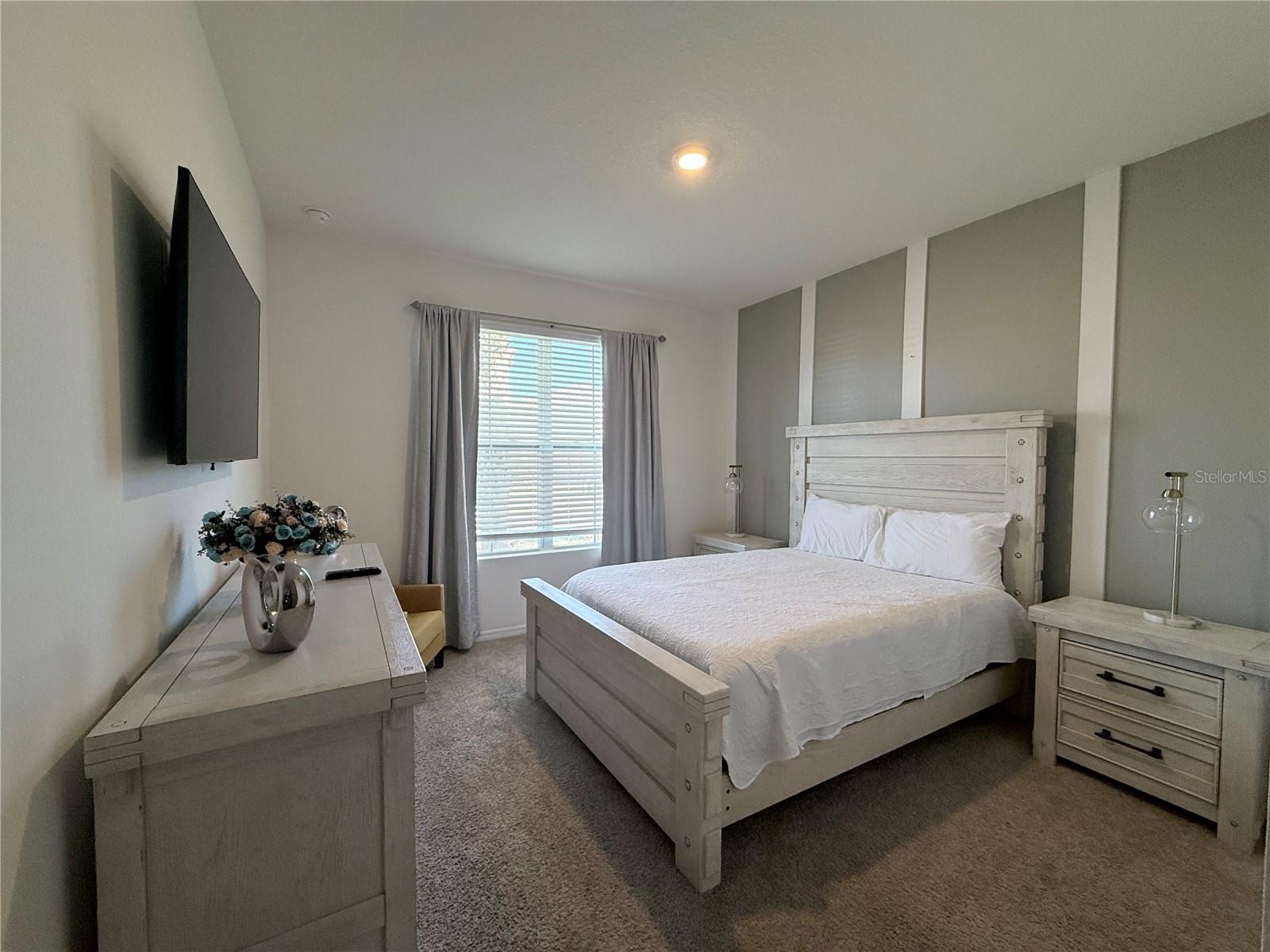 Image 21 of 67 For 7523 Oakmoss Loop