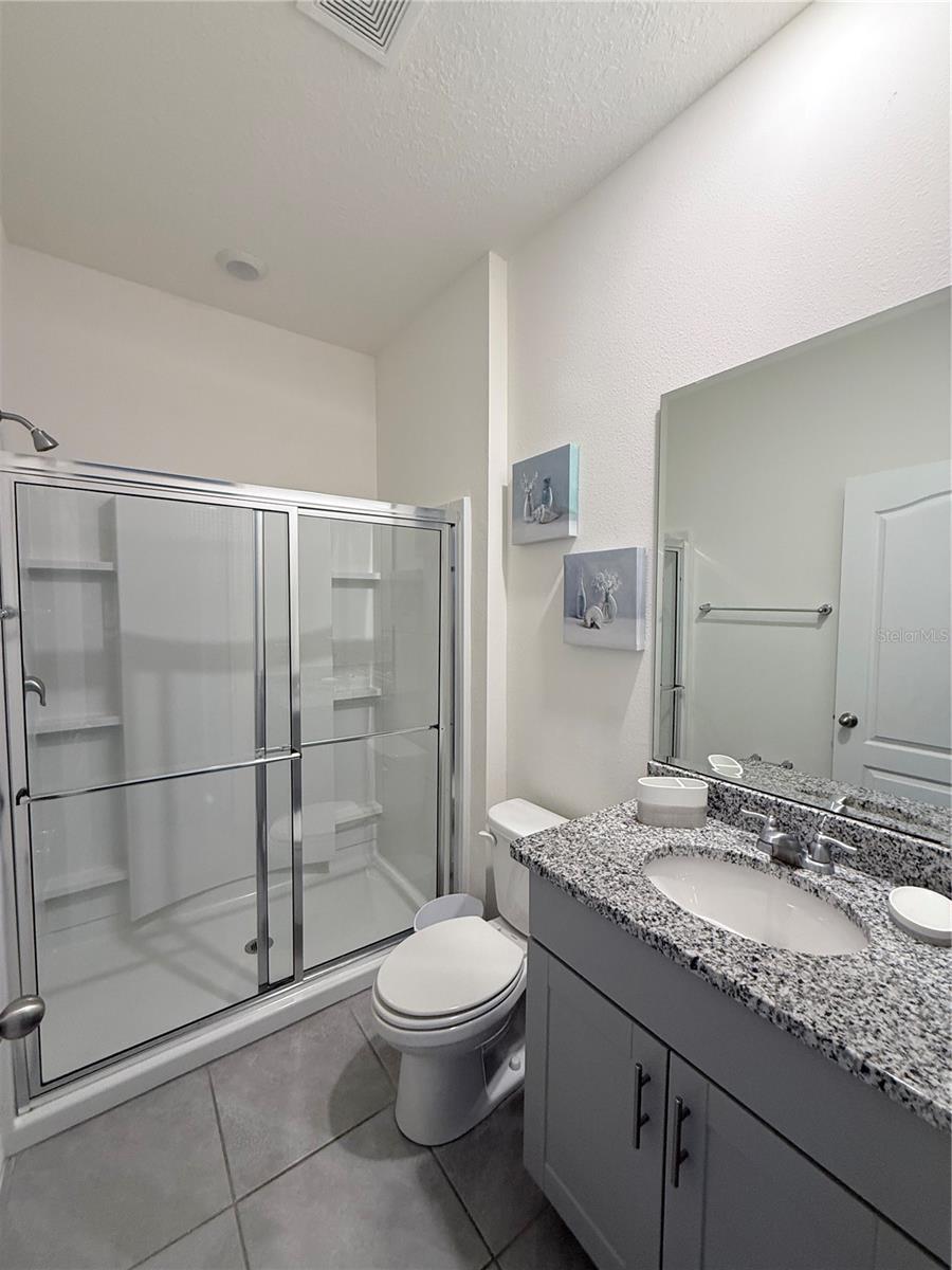 Image 25 of 67 For 7523 Oakmoss Loop