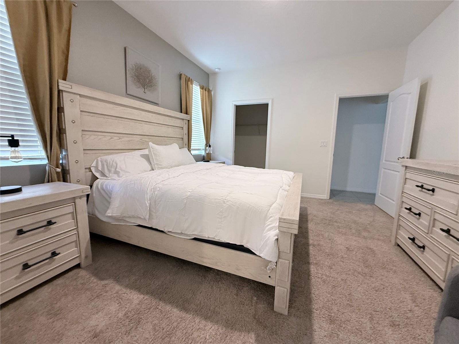 Image 28 of 67 For 7523 Oakmoss Loop