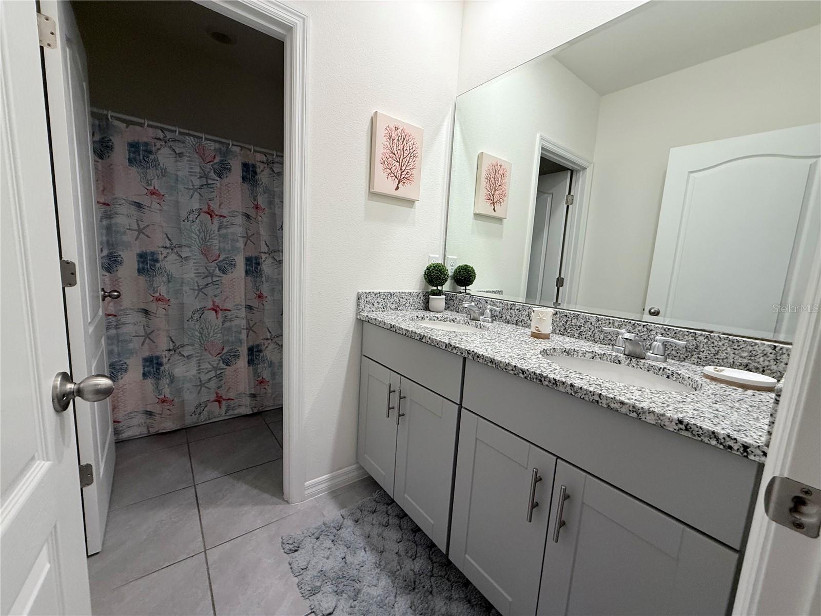 Image 45 of 67 For 7523 Oakmoss Loop