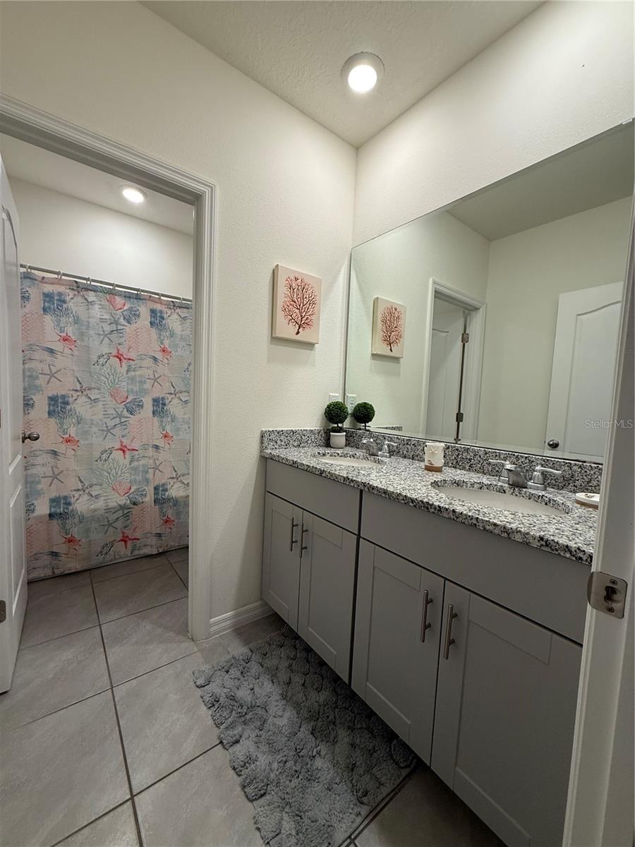 Image 47 of 67 For 7523 Oakmoss Loop