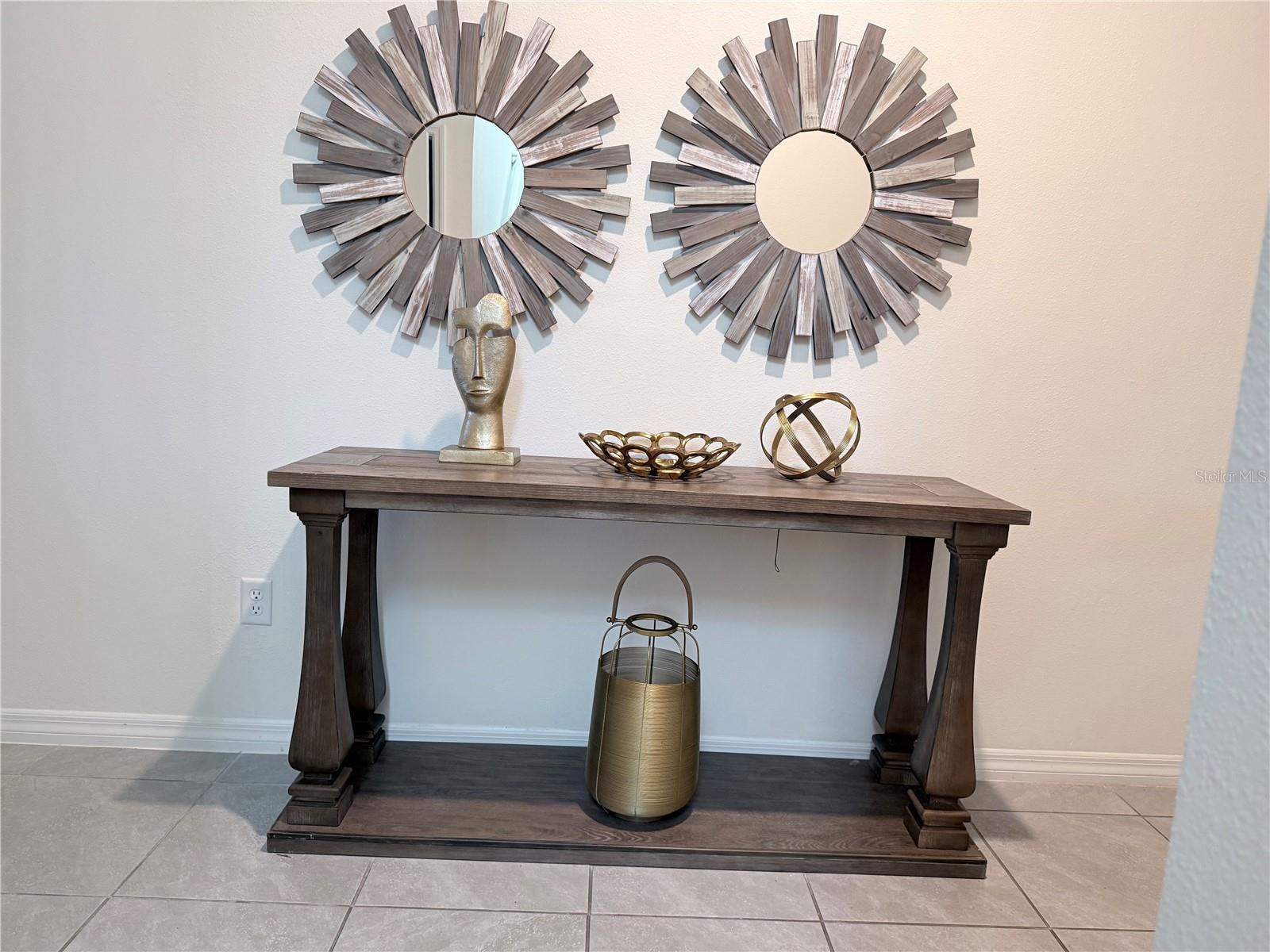 Image 5 of 67 For 7523 Oakmoss Loop