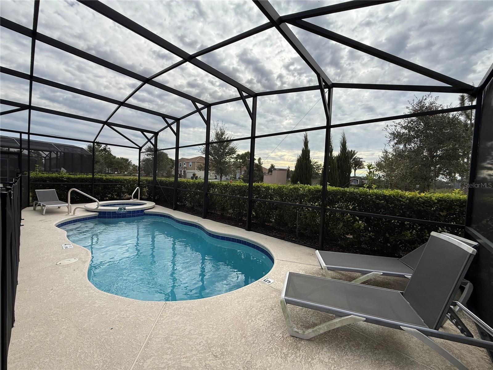 Image 63 of 67 For 7523 Oakmoss Loop