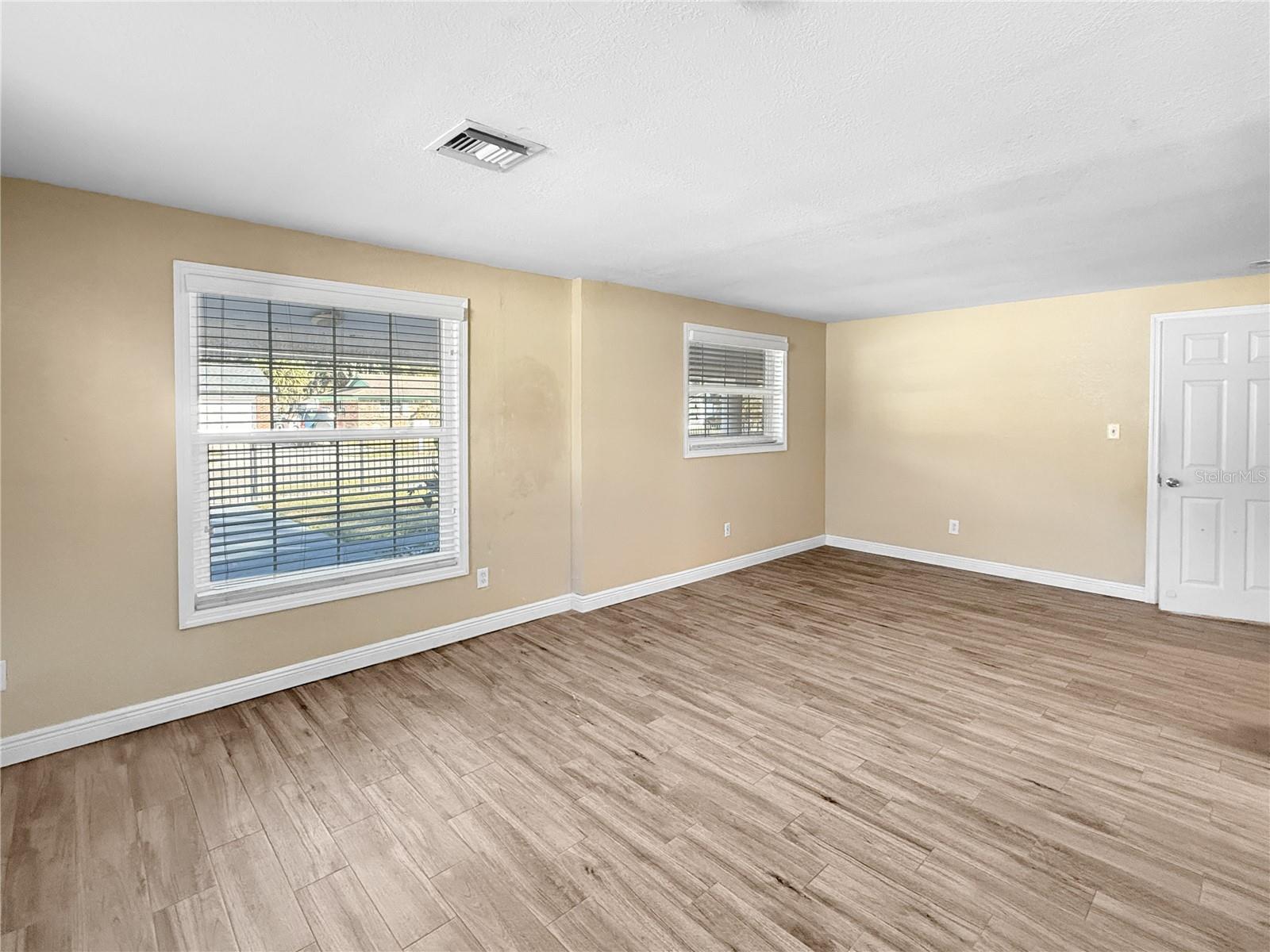 Image 9 of 15 For 524 San Lanta Circle