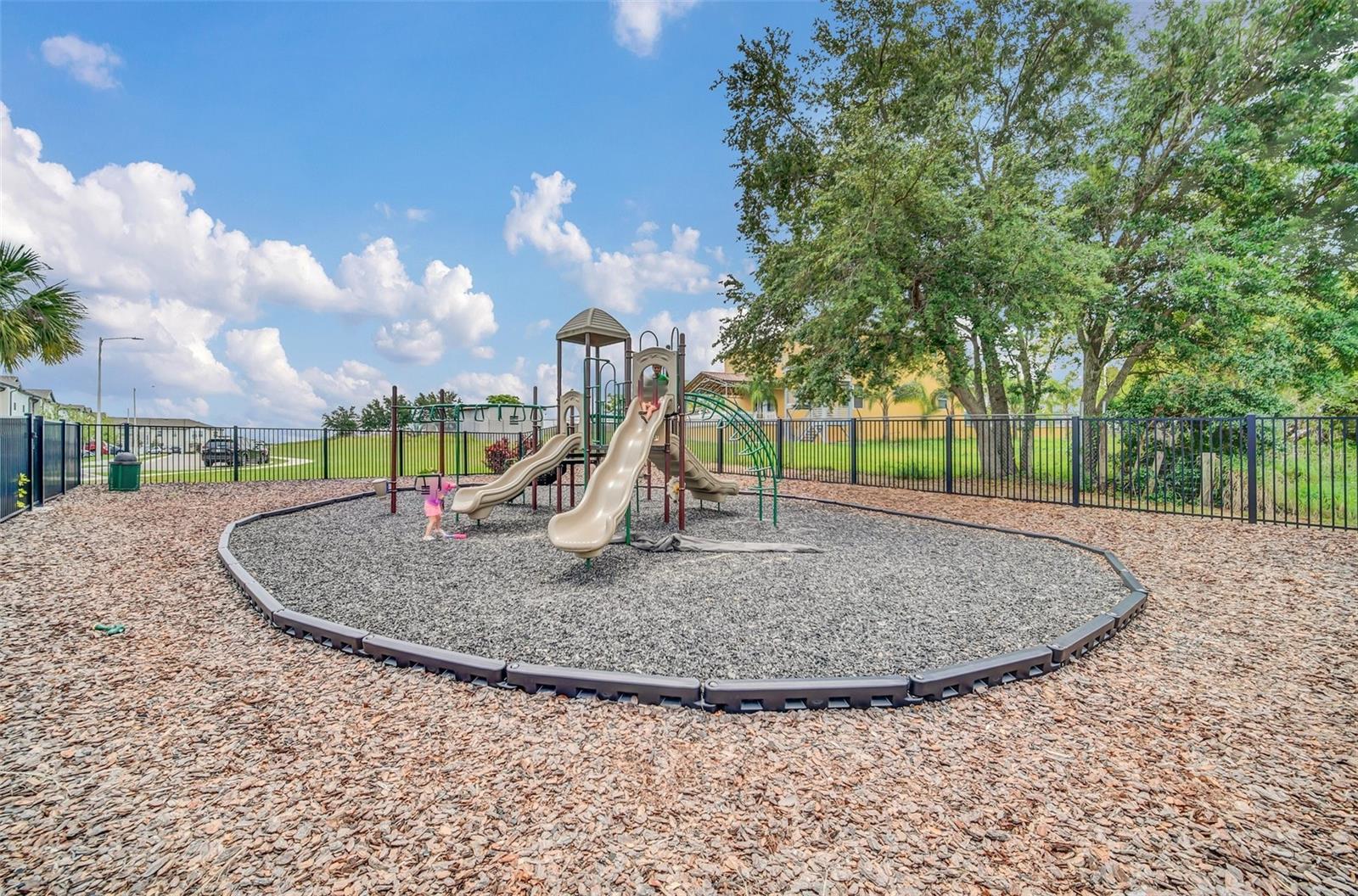 Image 23 of 26 For 246 Mandovi Street