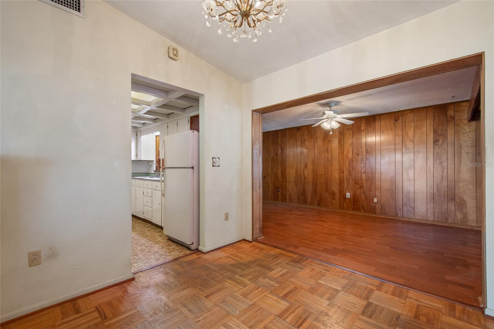 Image 14 of 43 For 3302 Crystal Lake Drive