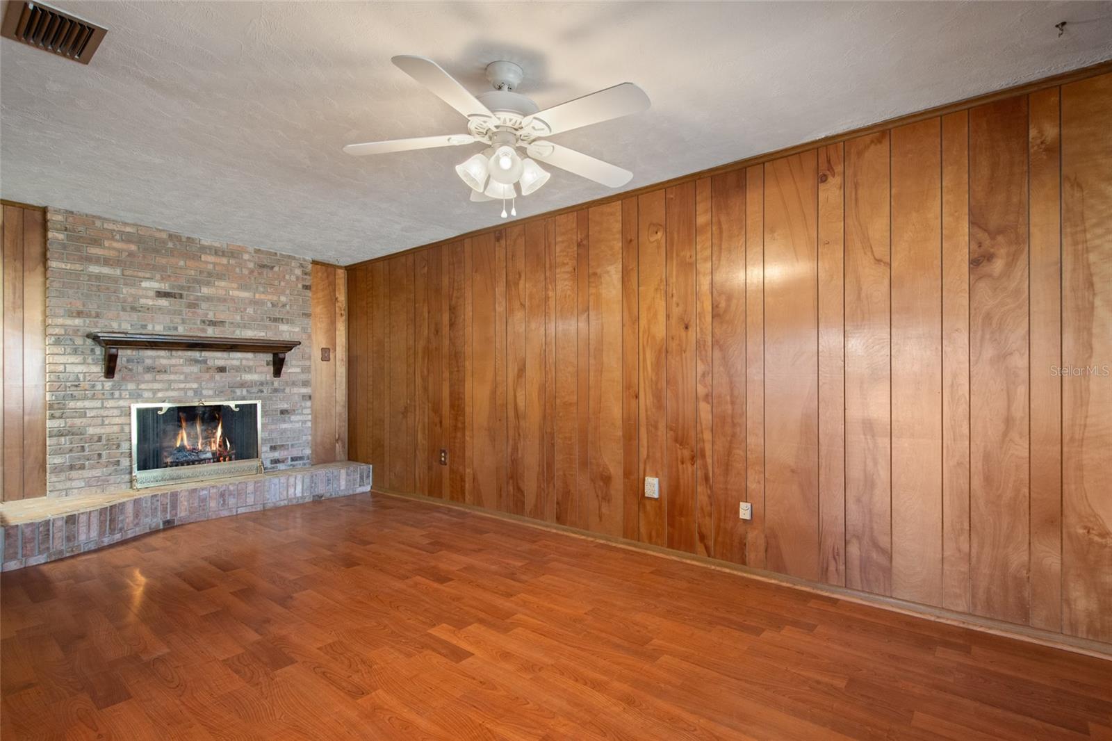 Image 17 of 43 For 3302 Crystal Lake Drive