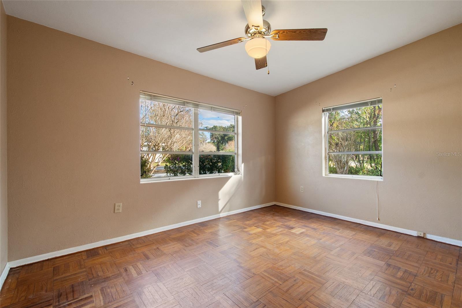 Image 32 of 43 For 3302 Crystal Lake Drive