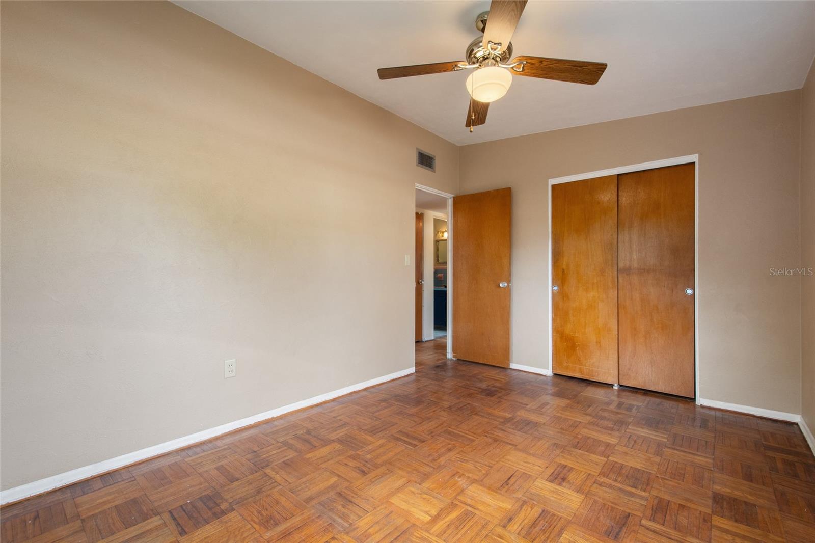 Image 33 of 43 For 3302 Crystal Lake Drive