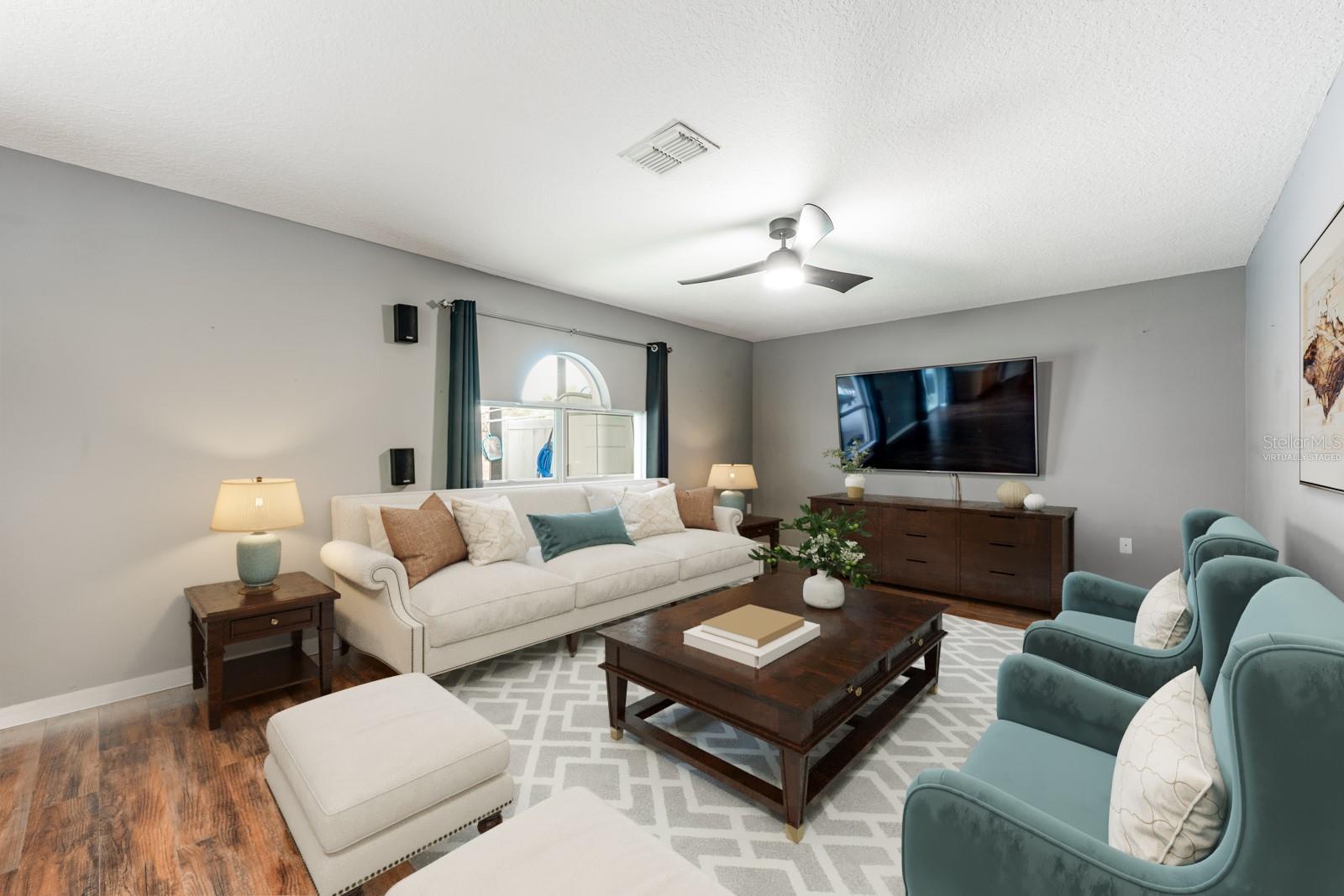 Image 12 of 41 For 1930 Corner Glen Drive