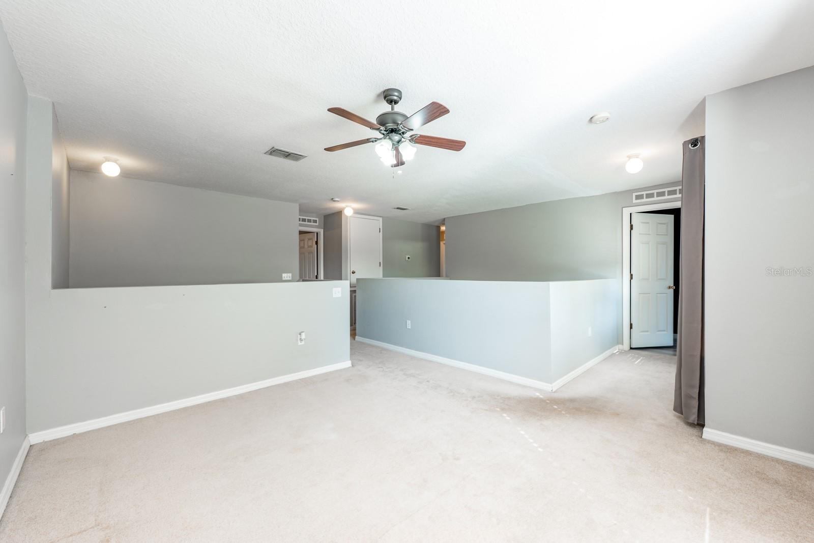 Image 14 of 41 For 1930 Corner Glen Drive