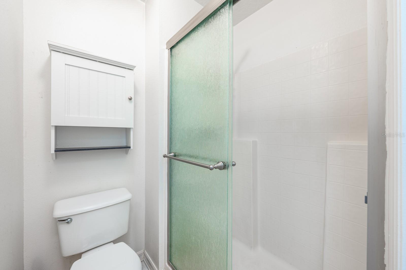 Image 18 of 41 For 1930 Corner Glen Drive