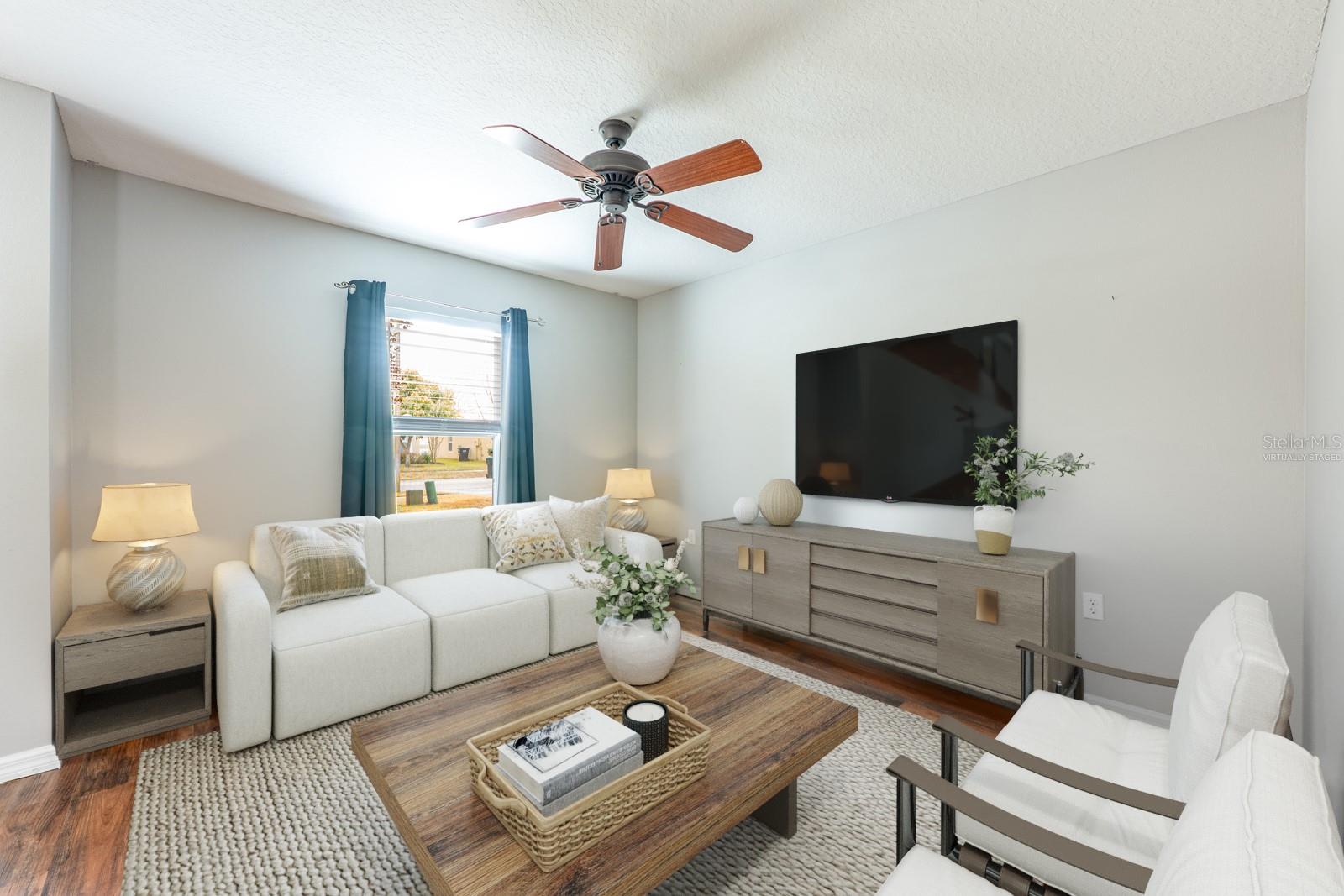 Image 5 of 41 For 1930 Corner Glen Drive