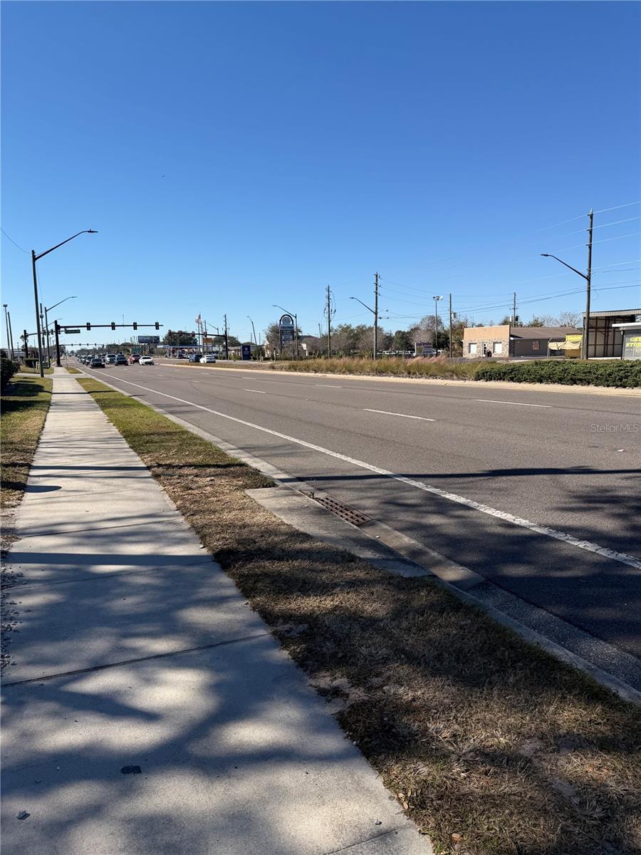 Image 4 of 4 For 12822 Colonial Drive